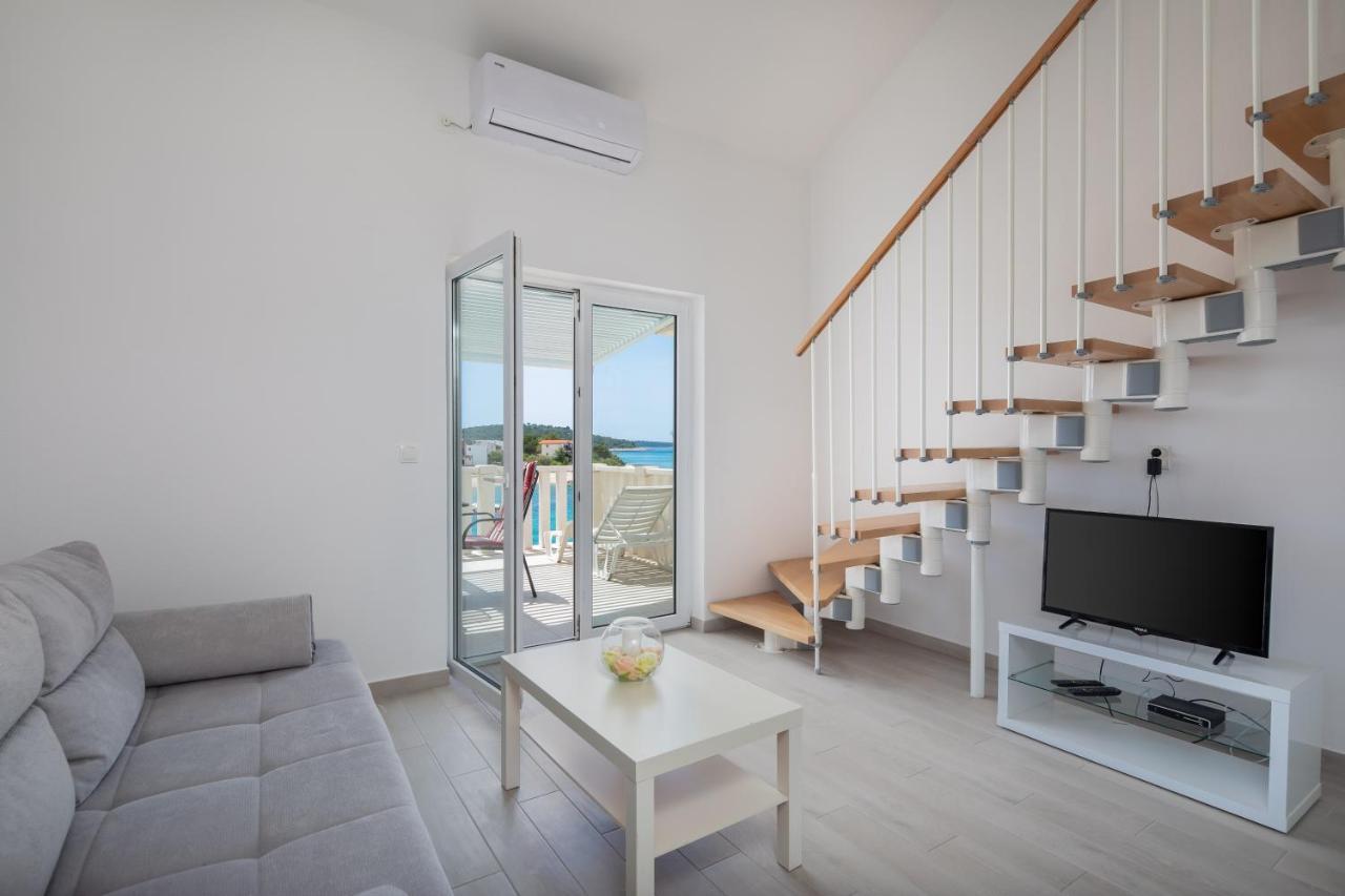 Vila Blanka Apartments Rogoznica  Ngoại thất bức ảnh