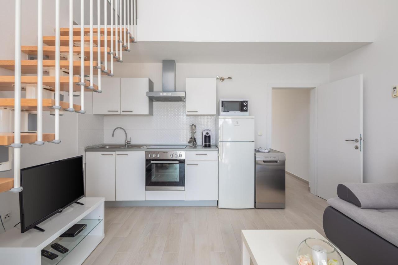 Vila Blanka Apartments Rogoznica  Ngoại thất bức ảnh