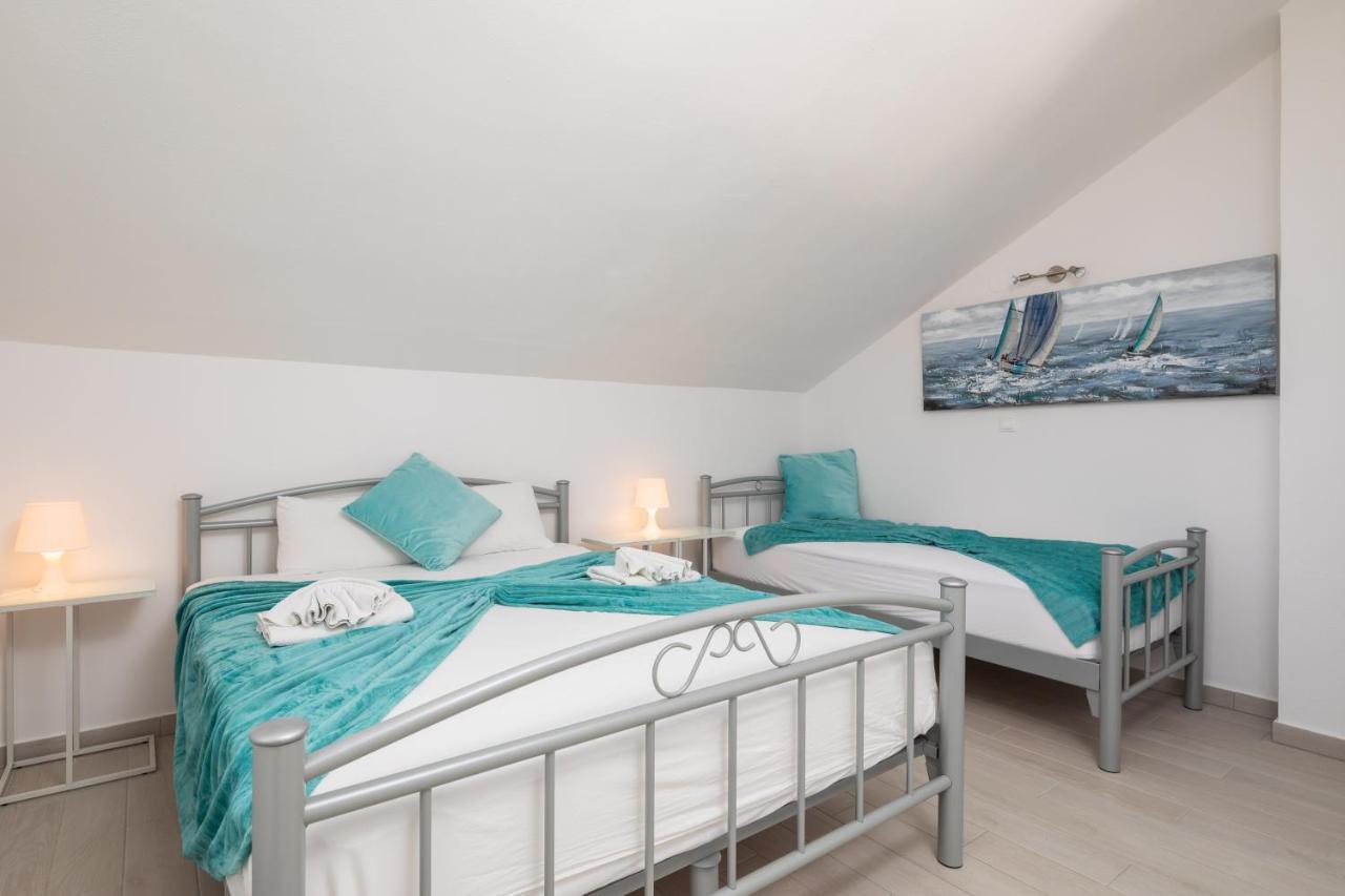 Vila Blanka Apartments Rogoznica  Ngoại thất bức ảnh