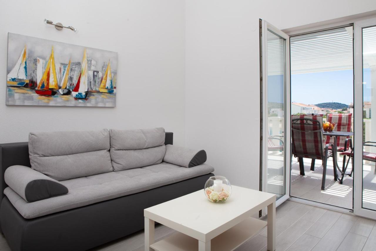 Vila Blanka Apartments Rogoznica  Ngoại thất bức ảnh