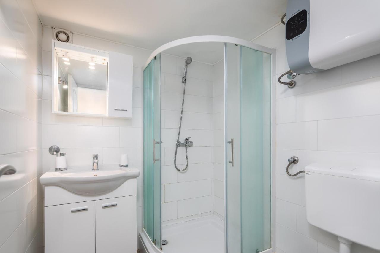 Vila Blanka Apartments Rogoznica  Ngoại thất bức ảnh