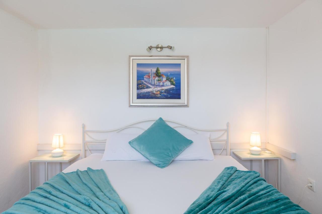 Vila Blanka Apartments Rogoznica  Ngoại thất bức ảnh